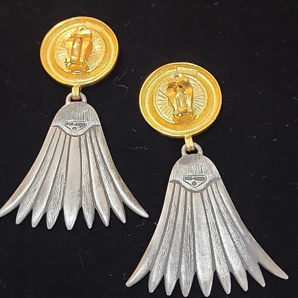 RARE Ben-Amun Lotus Flower Statement Clip Earrings, Vintage 1950s - Picture 4 of 7